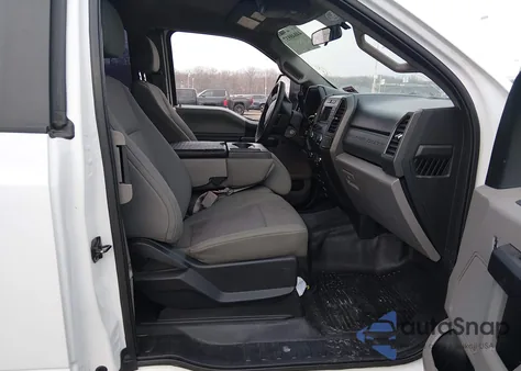 2018 Ford F-250 Xl z USA, uszkodzony, nr VIN 1FD7X2A65JEC69149
